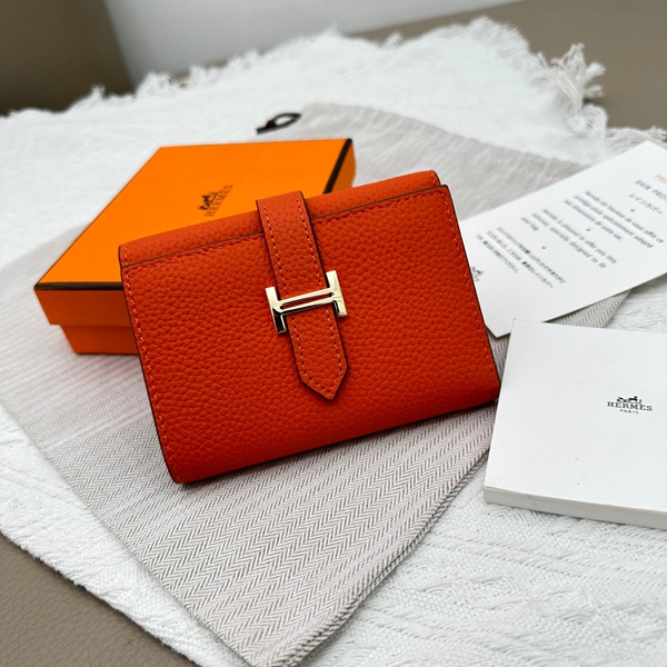 エルメス財布コピー正面デザイン